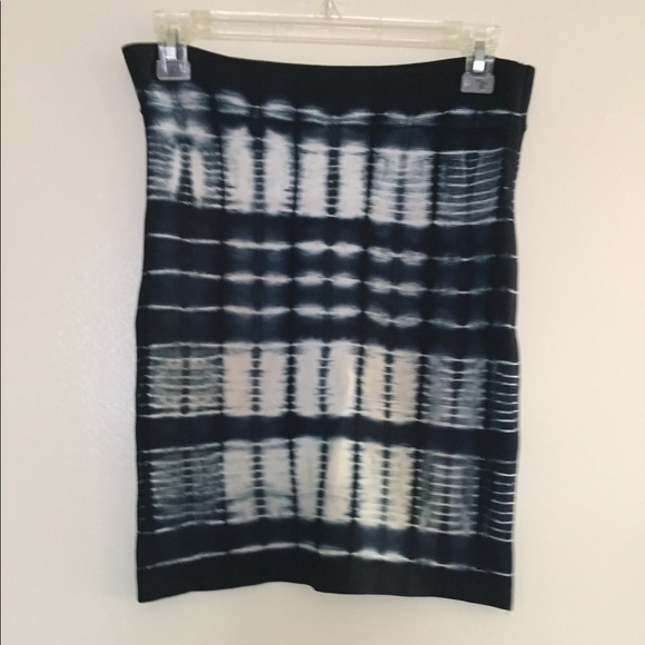 BCBGMaxAzria Dresses & Skirts - BCBG Maxazria Size XS